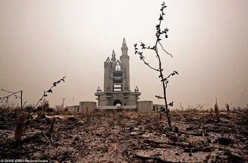 kham-pha-nhung-dia-diem-bo-hoang-ma-mi-tren-the-gioi-wanderlusttips5