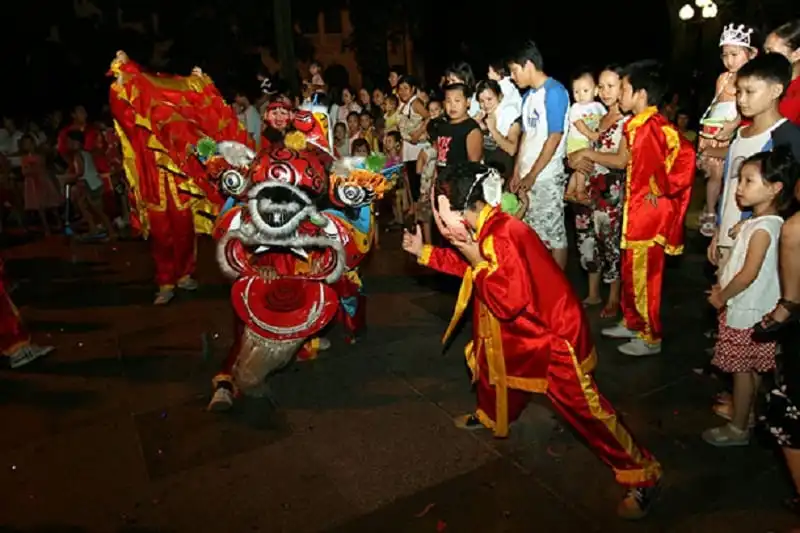 vui-tet-trung-thu-tai-hoang-thanh-thang-long-wanderlusttips1