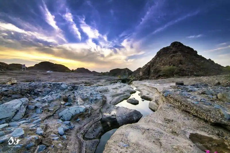 8 trải nghiệm thú vị nhất ở Các Tiểu vương quốc Ả rập thống nhất 12 wanderlust-tips-8-trai-nghiem-thu-vi-nhat-o-cac-tieu-vuong-quoc-a-rap-thong-nhat-8