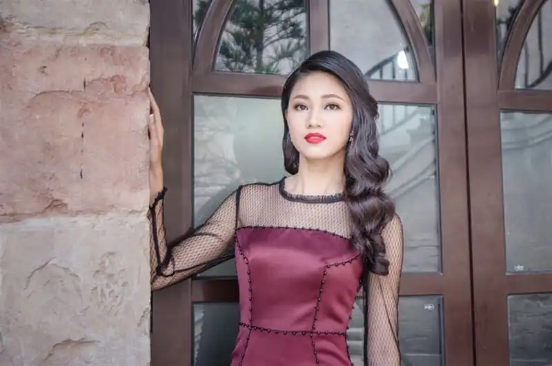 wanderlust-tips-a-hau-thanh-tu-khoe-ve-dep-dai-cac-giua-ba-na-hills-6