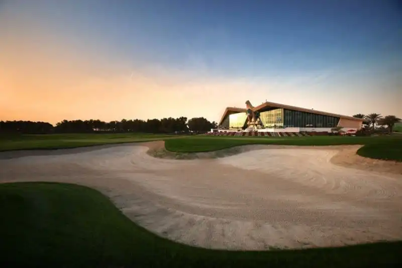 wanderlust-tips-abu-dhabi-con-nhieu-dieu-tuyet-hon-ca-dubai-18