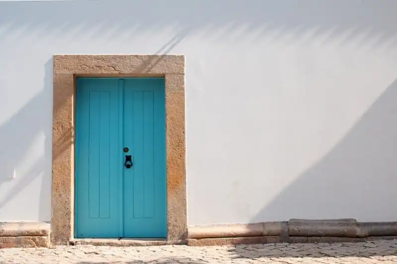 wanderlust-tips-an-tuong-nhung-canh-cua-tuyet-dep-tren-khap-the-gioi-12