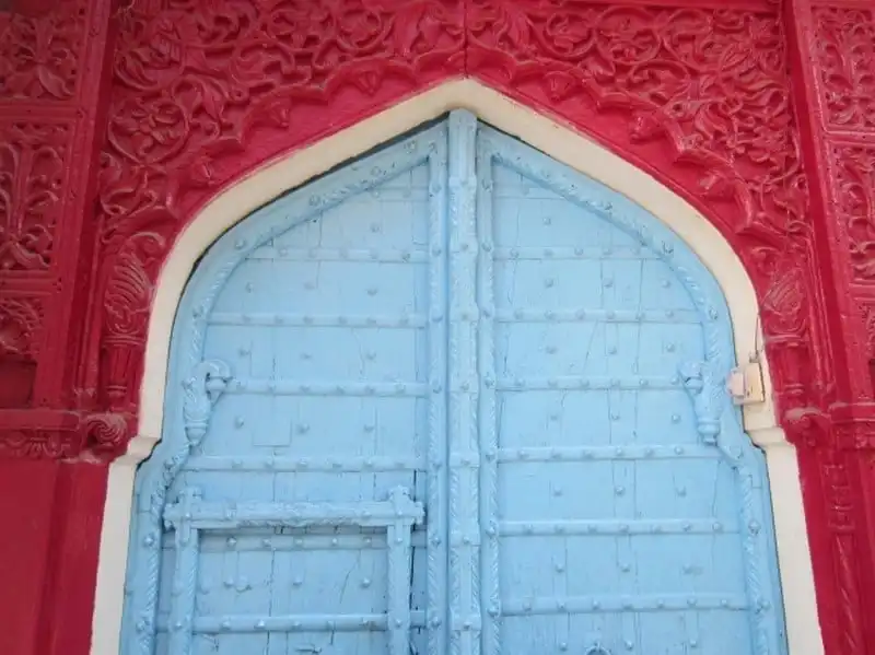 wanderlust-tips-an-tuong-nhung-canh-cua-tuyet-dep-tren-khap-the-gioi-18