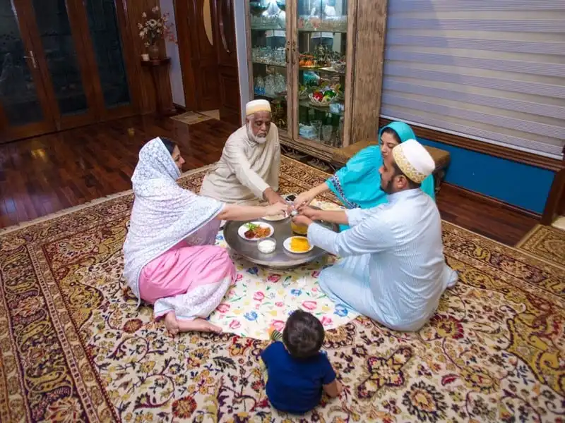 wanderlust-tips-bua-an-gia-dinh-tai-cac-nuoc-tren-the-gioi-nhu-the-nao-9