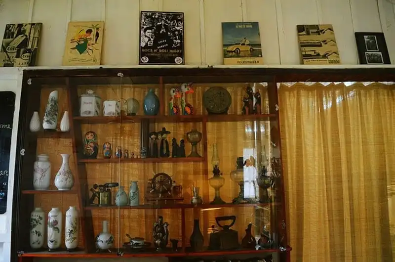 wanderlust-tips-can-nha-hon-70-nam-o-da-lat-tro-thanh-quan-ca-phe-co-kinh-3