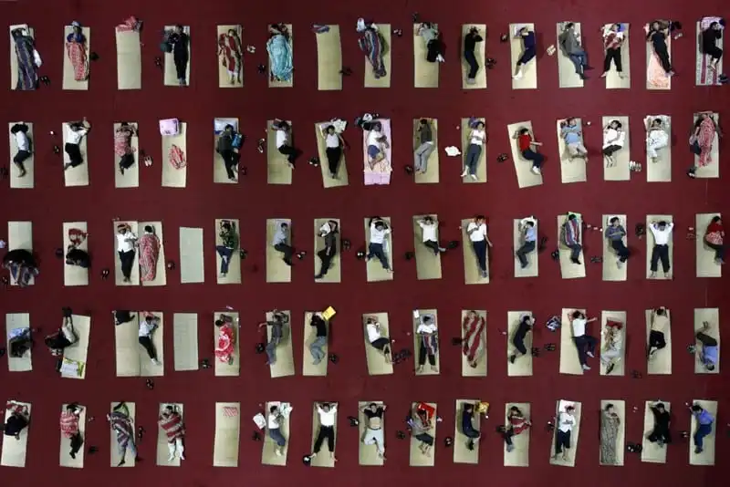 wanderlust-tips-choang-voi-nhung-hinh-anh-thuong-xuyen-qua-tai-o-trung-quoc-4