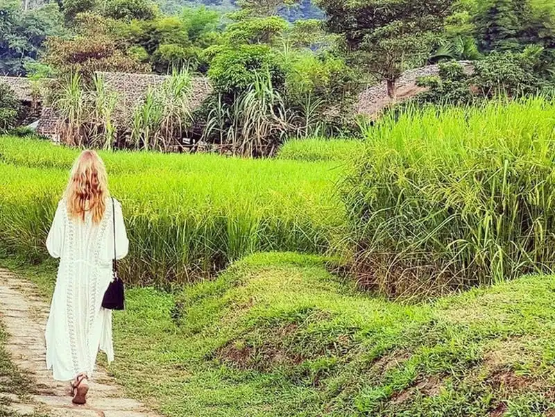 wanderlust-tips-co-gai-26-tuoi-vua-lam-them-vua-di-du-lich-khap-the-gioi-12