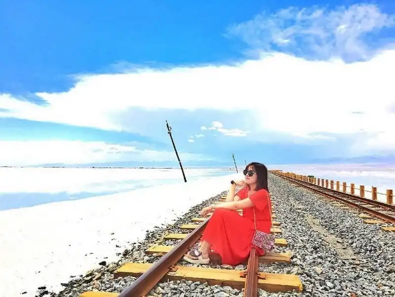 wanderlust-tips-co-mot-ho-muoi-tuyet-dieu-nhu-the-ngay-gan-viet-nam-3