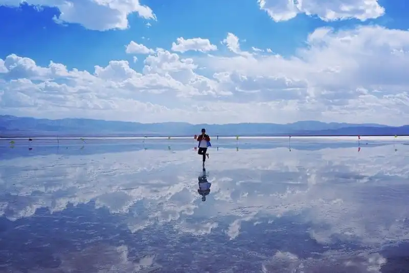 wanderlust-tips-co-mot-ho-muoi-tuyet-dieu-nhu-the-ngay-gan-viet-nam-7