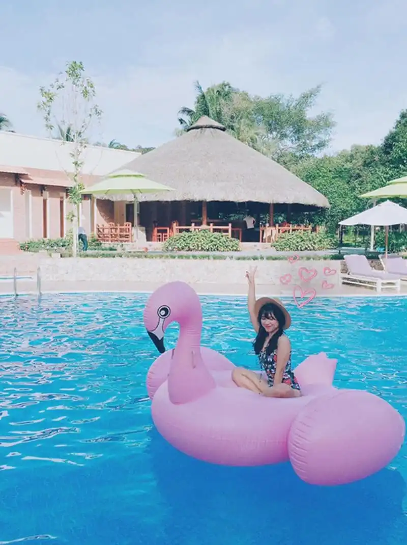 wanderlust-tips-co-nang-bien-tap-vien-9x-chia-se-trai-nghiem-du-lich-phu-quoc-dang-nho-11