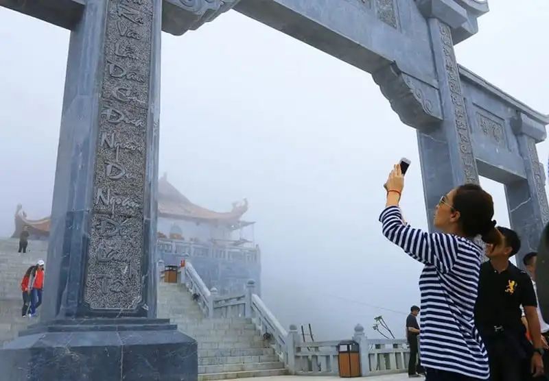 wanderlust-tips-cong-chua-thai-lan-trai-nghiem-cap-treo-fansipan-4