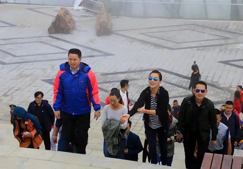 wanderlust-tips-cong-chua-thai-lan-trai-nghiem-cap-treo-fansipan-8