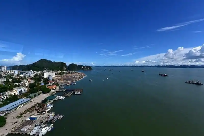 wanderlust-tips-de-cu-mo-rong-khong-gian-di-san-the-gioi-vinh-ha-long-toi-cat-ba-1