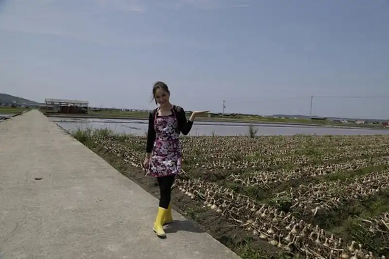 wanderlust-tips-dien-vien-lan-phuong-lam-su-gia-thien-chi-tham-nhat-ban-14