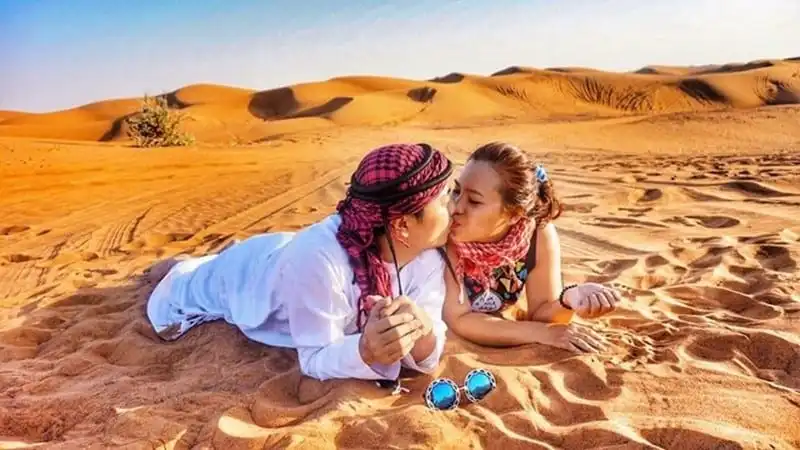 wanderlust-tips-dj-wang-tran-va-20-chuyen-du-ngoan-thay-loi-cau-hon-7