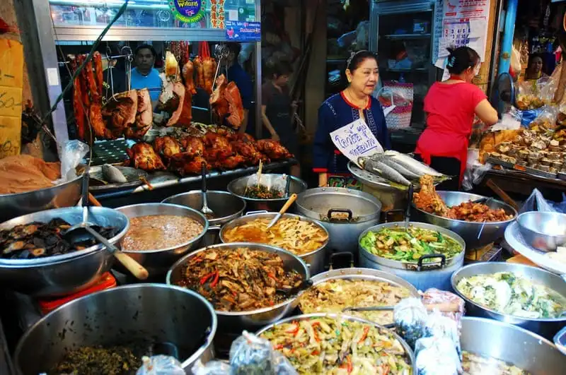 wanderlust-tips-ghe-5-khu-am-thuc-duong-pho-noi-tieng-nhat-bangkok-1