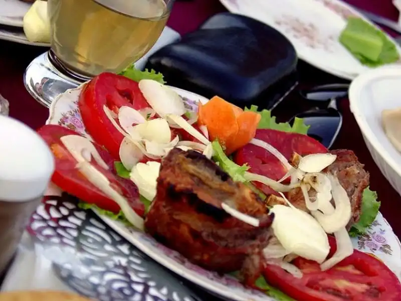 wanderlust-tips-ghe-georgia-thuong-thuc-nhung-mon-an-mai-chang-ngan-4