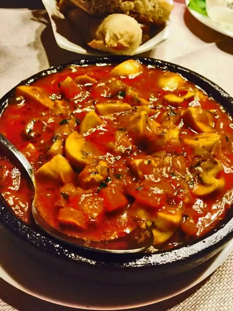 wanderlust-tips-ghe-georgia-thuong-thuc-nhung-mon-an-mai-chang-ngan-8