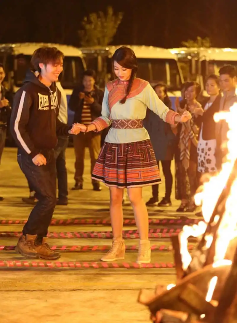 wanderlust-tips-hoa-hau-my-linh-lan-dau-len-toi-dinh-fansipan-1