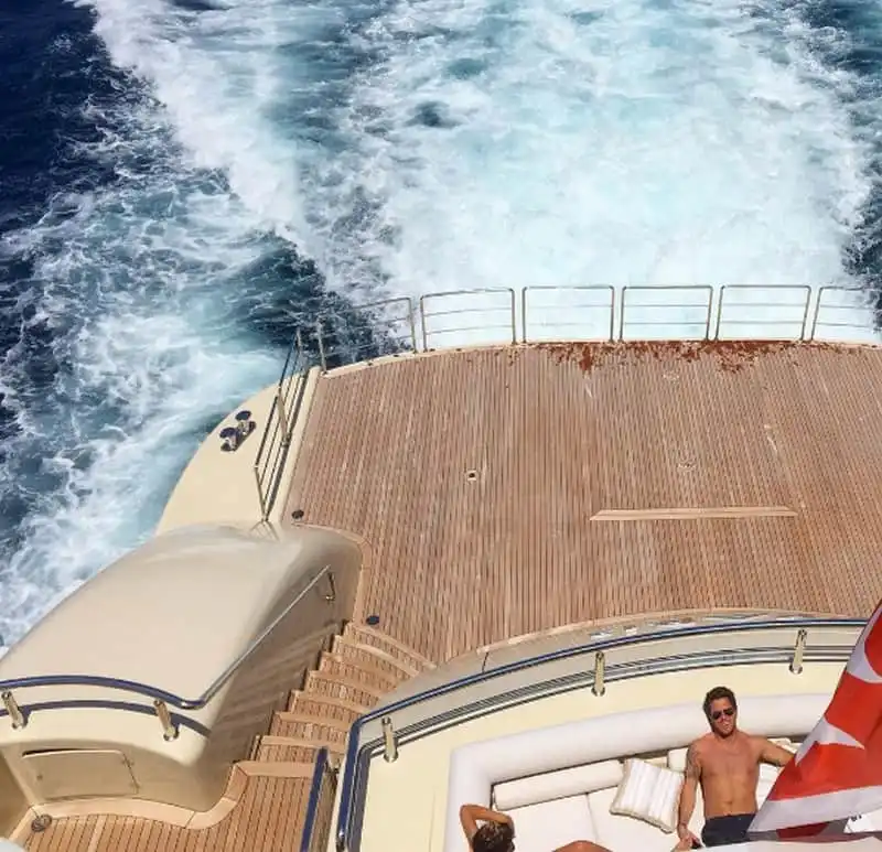 wanderlust-tips-hoi-con-nha-giau-the-gioi-va-nhung-ky-nghi-he-xa-xi-nhat-9