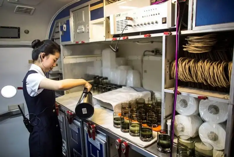 wanderlust-tips-kham-pha-nha-hang-trong-may-bay-dau-tien-o-trung-quoc-11