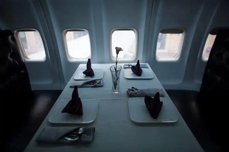 wanderlust-tips-kham-pha-nha-hang-trong-may-bay-dau-tien-o-trung-quoc-5