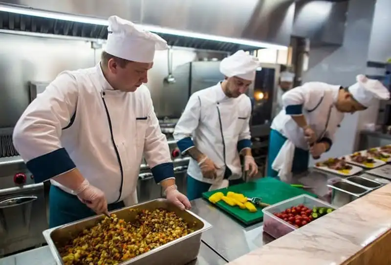 wanderlust-tips-kham-pha-nha-hang-trong-may-bay-dau-tien-o-trung-quoc-6