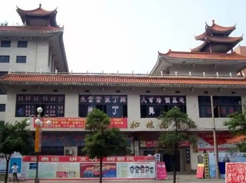 wanderlust-tips-loi-don-ve-nhung-hon-ma-rung-ron-trong-cac-cung-phu-o-bac-kinh-3