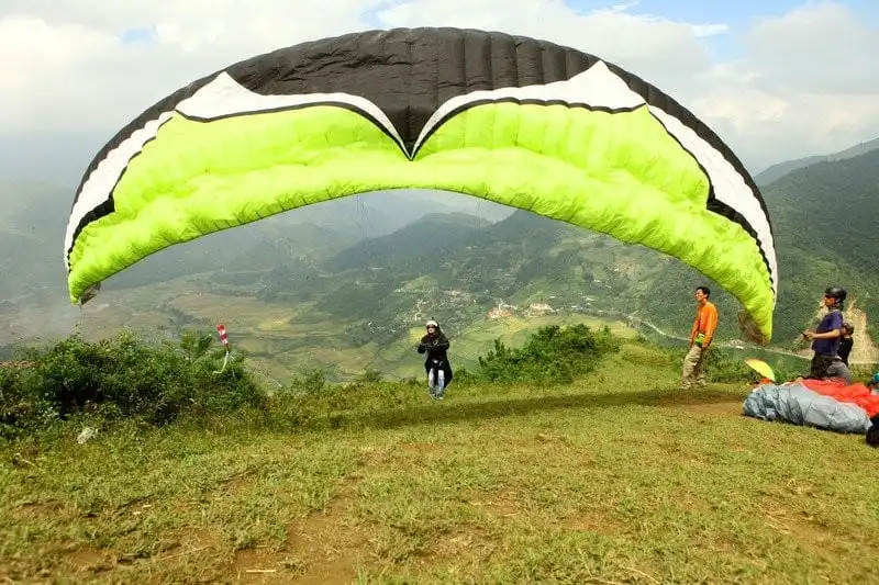 Nghẹt thở khoảnh khắc mùa vàng Mù Cang Chải qua trải nghiệm dù lượn 11 wanderlust-tips-nghet-tho-khoanh-khac-mua-vang-mua-cang-chai-qua-trai-nghiem-du-luon-6