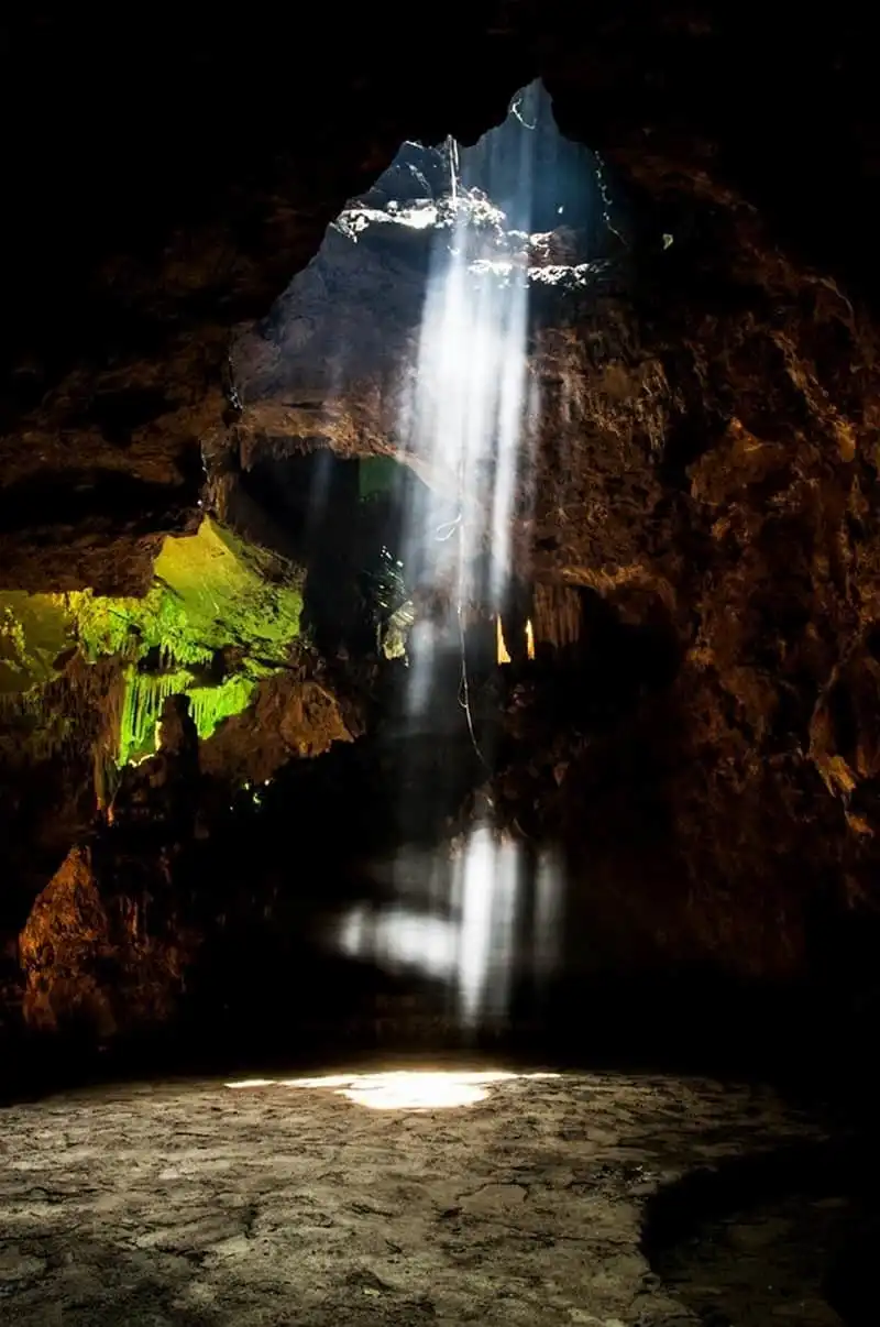 wanderlust-tips-ngo-ngang-dong-thien-ha-o-ninh-binh-12