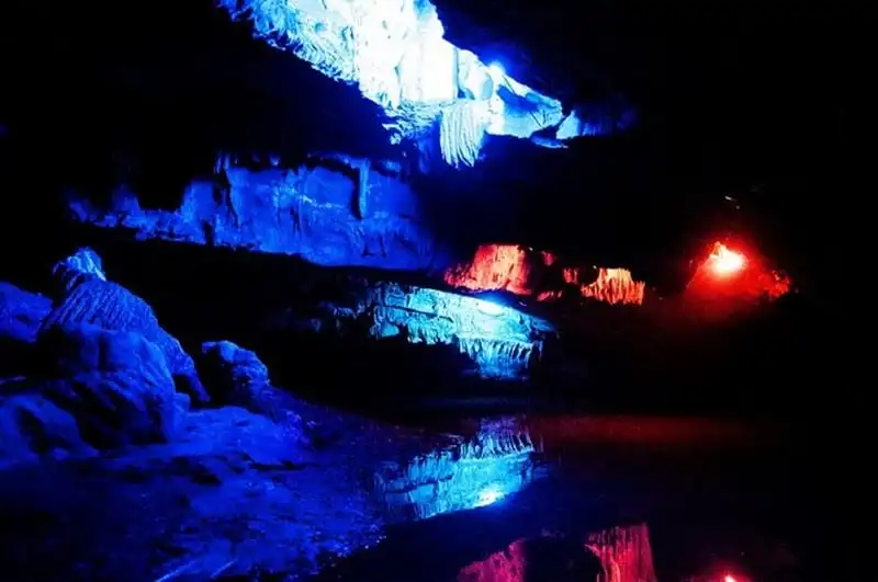 wanderlust-tips-ngo-ngang-dong-thien-ha-o-ninh-binh-17