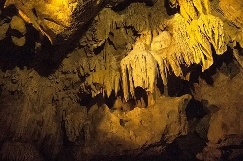 wanderlust-tips-ngo-ngang-dong-thien-ha-o-ninh-binh-18