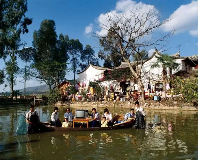 wanderlust-tips-nguoi-dan-cac-nuoc-song-nhu-the-nao-20-nam-ve-truoc-1