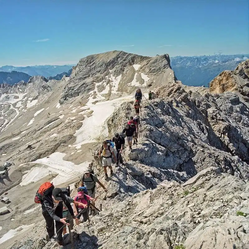 wanderlust-tips-nhung-duong-bien-gioi-an-tuong-nhat-the-gioi-5