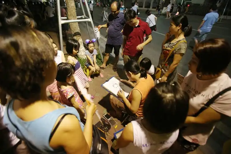 wanderlust-tips-pho-di-bo-ho-guom-tro-thanh-diem-den-moi-dip-cuoi-tuan-7