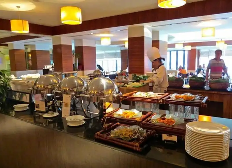 wanderlust-tips-uu-dai-am-thuc-thang-9-tai-khach-san-intercontinetal-hanoi-westlake-1