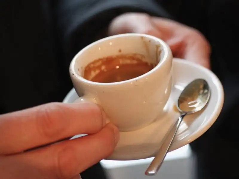 wanderlust_tips_13_bi_quyet_tranh_bi_om_khi_di_may_bay_7