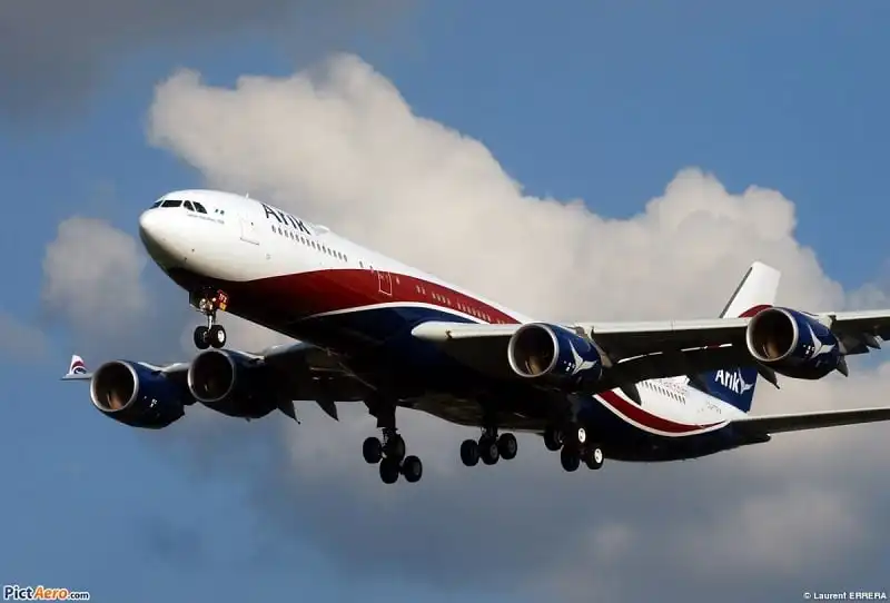 wanderlust_tips_15_chiec_may_bay_an_tuong_nhat_the_gioi_4