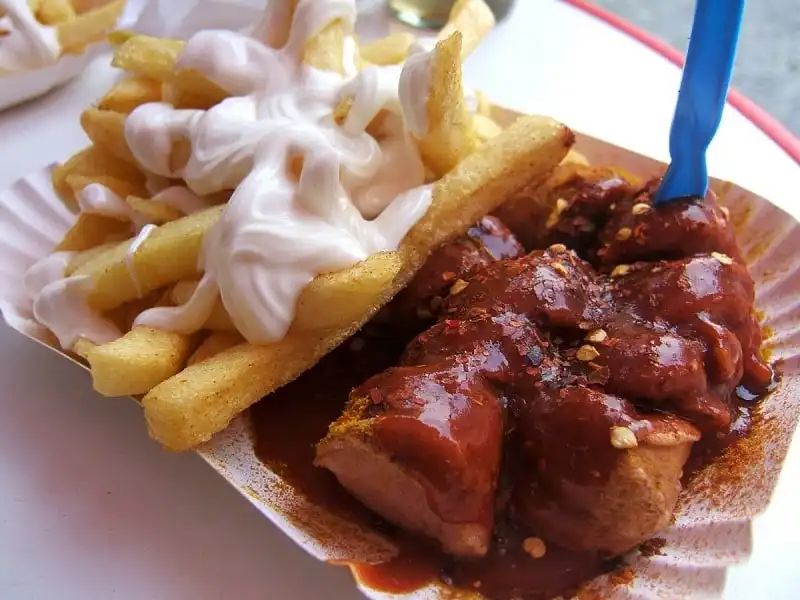 wanderlust_tips_21_thuc_pham_pho_bien_the_gioi_1