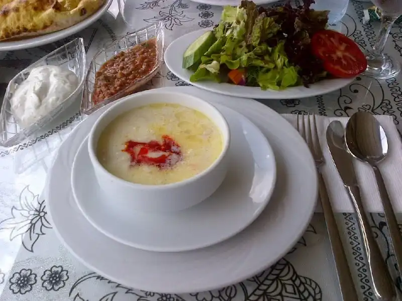 wanderlust_tips_21_thuc_pham_pho_bien_the_gioi_3