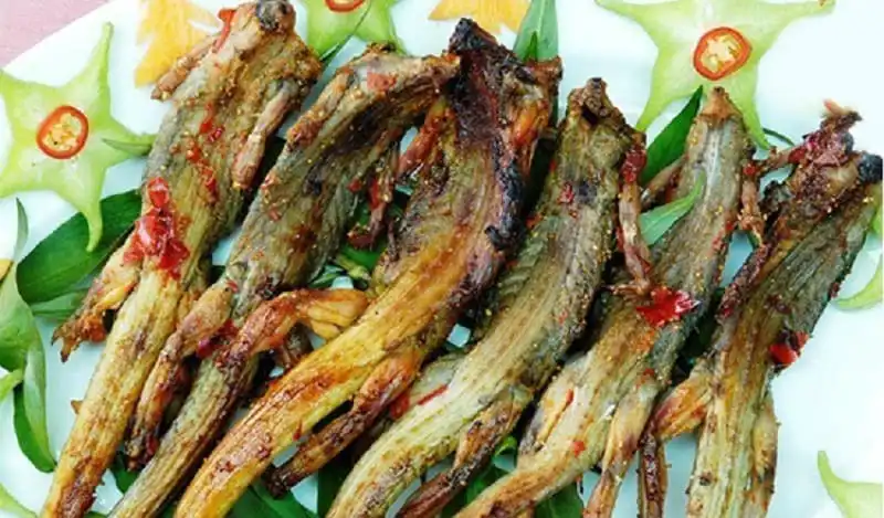 wanderlust_tips_7_dac_san_dong_thap_mua_nuoc_noi_3