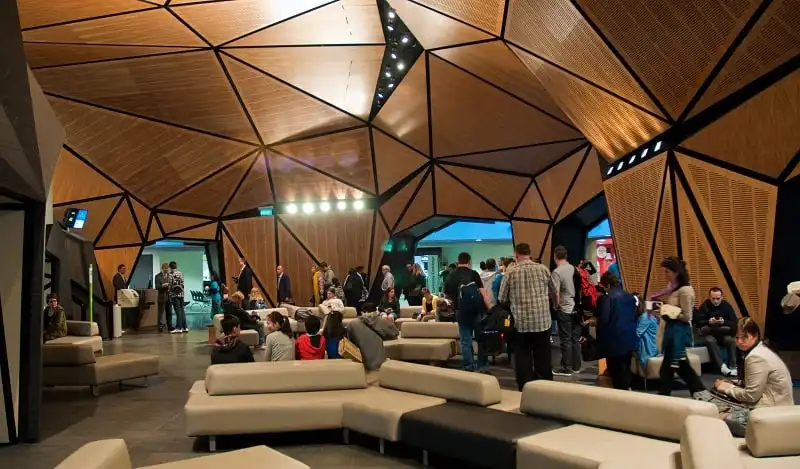 7 sân bay có thiết kế ấn tượng nhất thế giới 10 wanderlust_tips_8_san_bay_dep_nhat_the_gioi_6