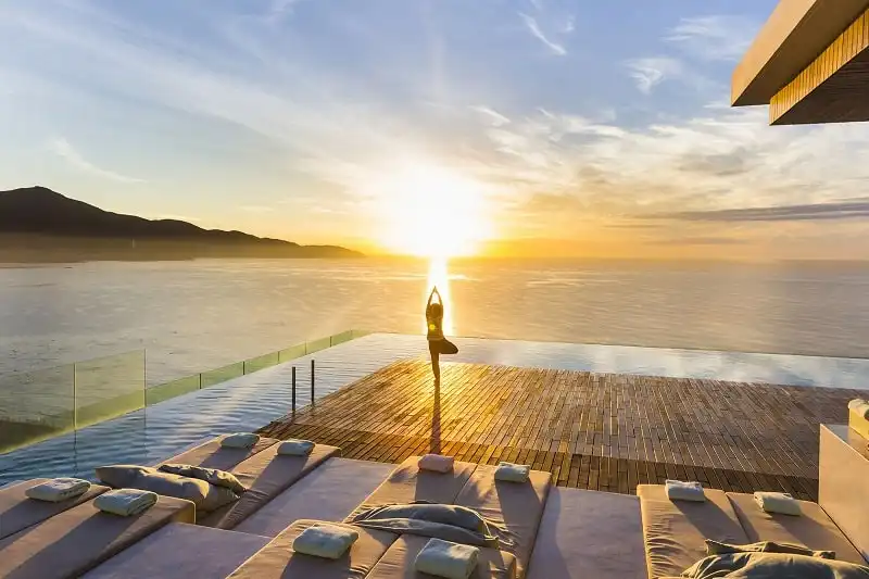 wanderlust_tips_Chao-thu-voi-A-La-Carte-Danang-Beach-1