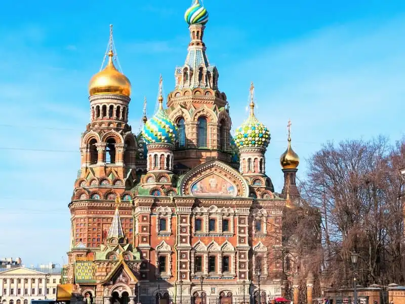 wanderlust_tips_Chiem-nguong-St-Peterburg-diem-den-hang-dau-Chau-Au1