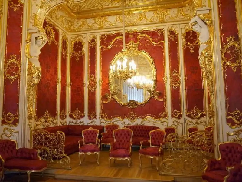 wanderlust_tips_Chiem-nguong-St-Peterburg-diem-den-hang-dau-Chau-Au4