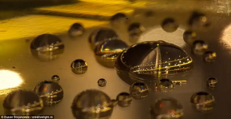 wanderlust_tips_Long-lanh-thanh-pho-trong-giot-nuoc-7