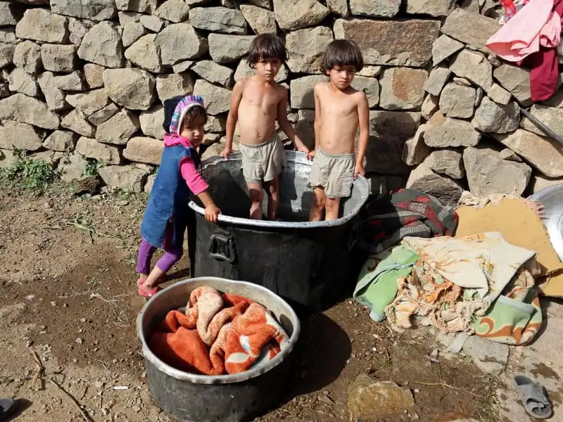 wanderlust_tips_Nhung-ngoi-lang-biet-lap-tren-dinh-nui-mien-Tay-Yemen-12