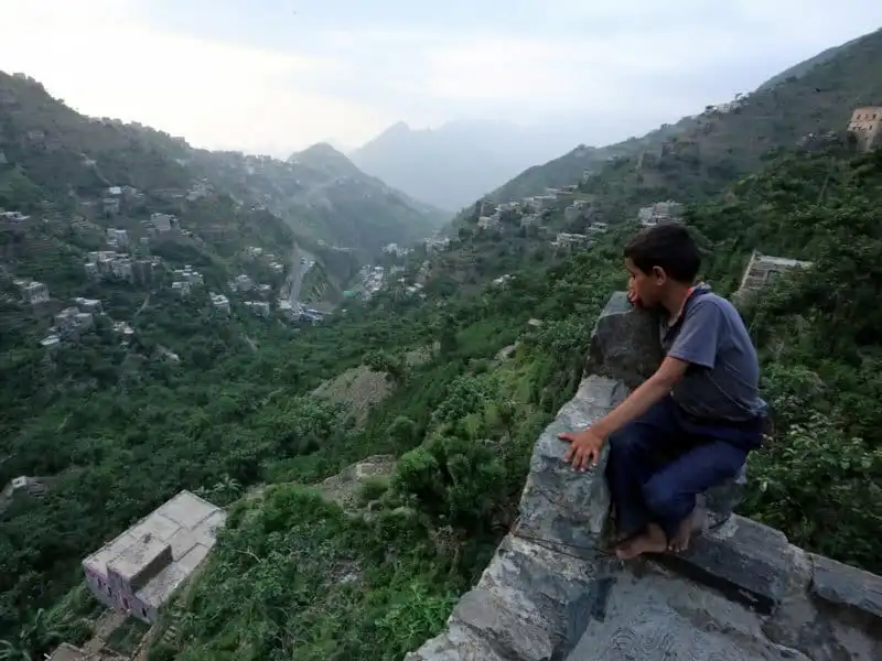 wanderlust_tips_Nhung-ngoi-lang-biet-lap-tren-dinh-nui-mien-Tay-Yemen-3