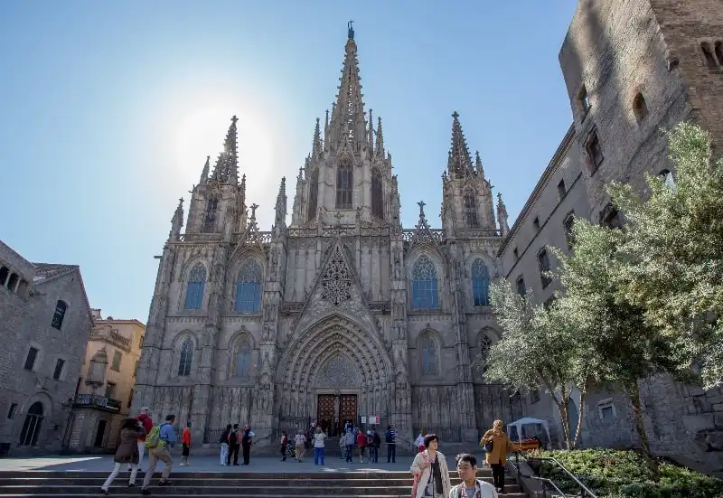 Ghé thăm phố cổ Barri Gotic 8 wanderlust_tips_Pho_co_Barri_Gotic_4
