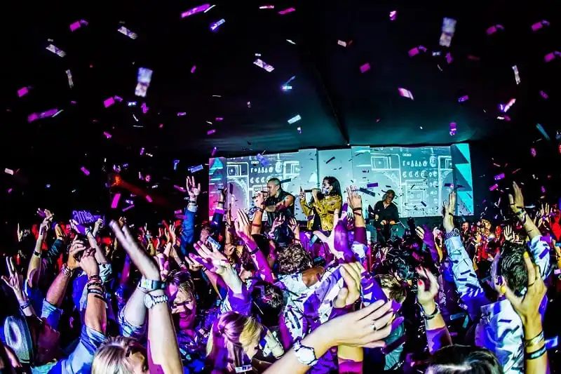 wanderlust_tips_Soi-dong-Singapore-thang-9-4